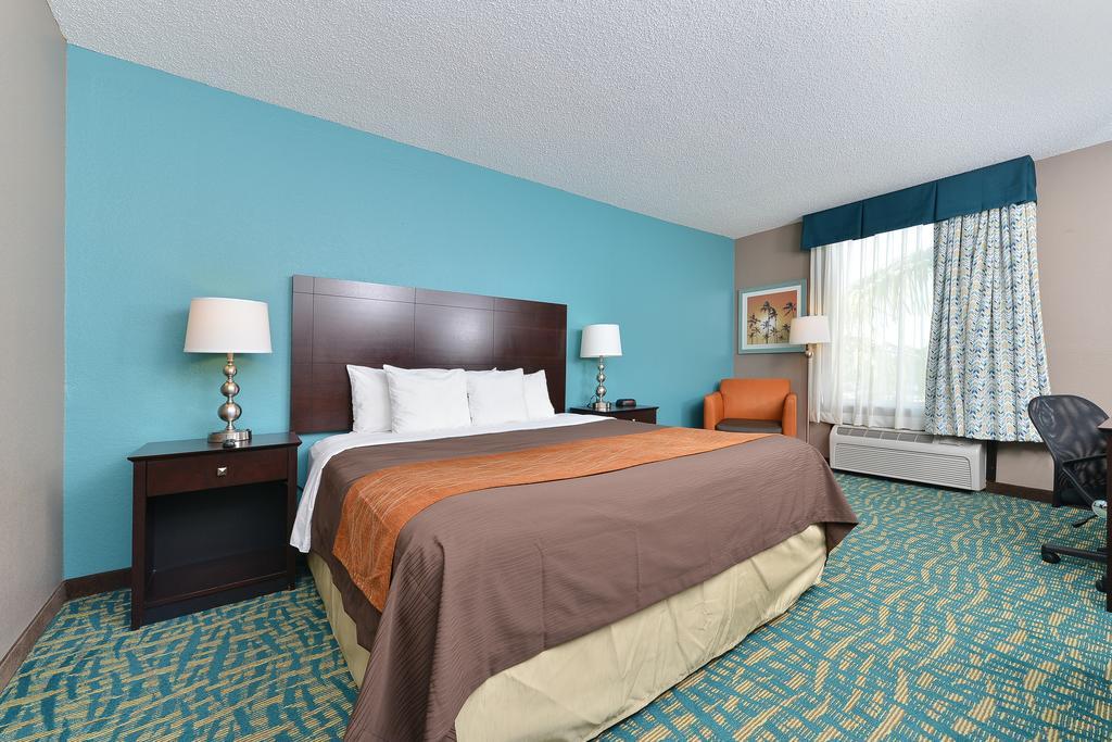 Comfort Inn & Suites Fort Lauderdale West Turnpike Lauderdale Lakes Екстер'єр фото