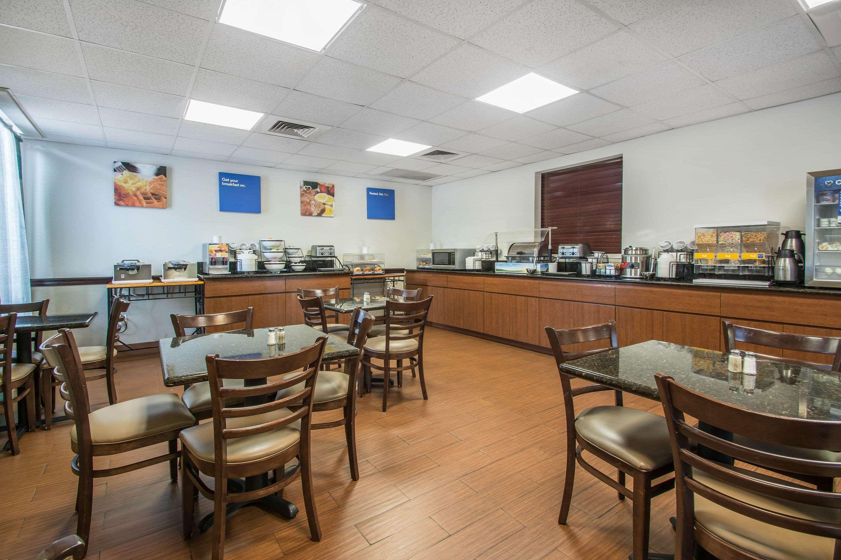 Comfort Inn & Suites Fort Lauderdale West Turnpike Lauderdale Lakes Екстер'єр фото