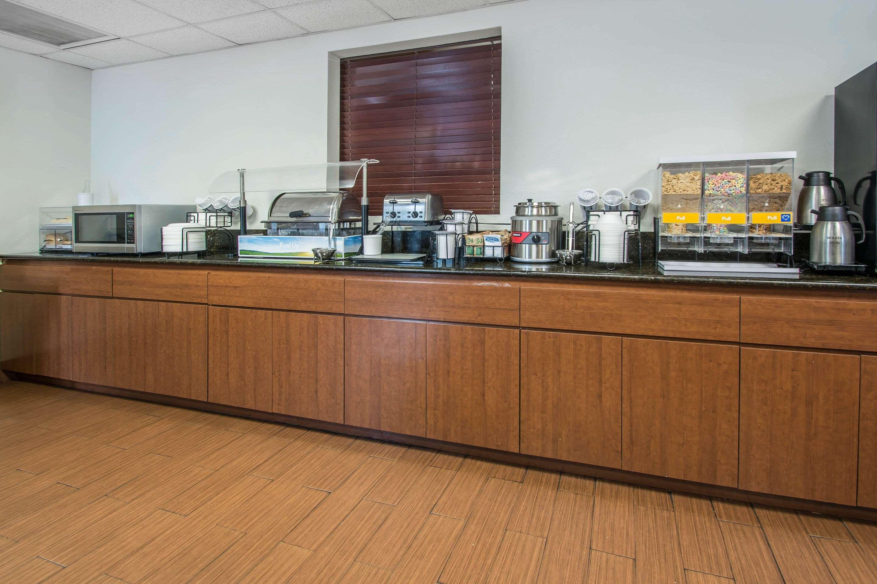 Comfort Inn & Suites Fort Lauderdale West Turnpike Lauderdale Lakes Екстер'єр фото