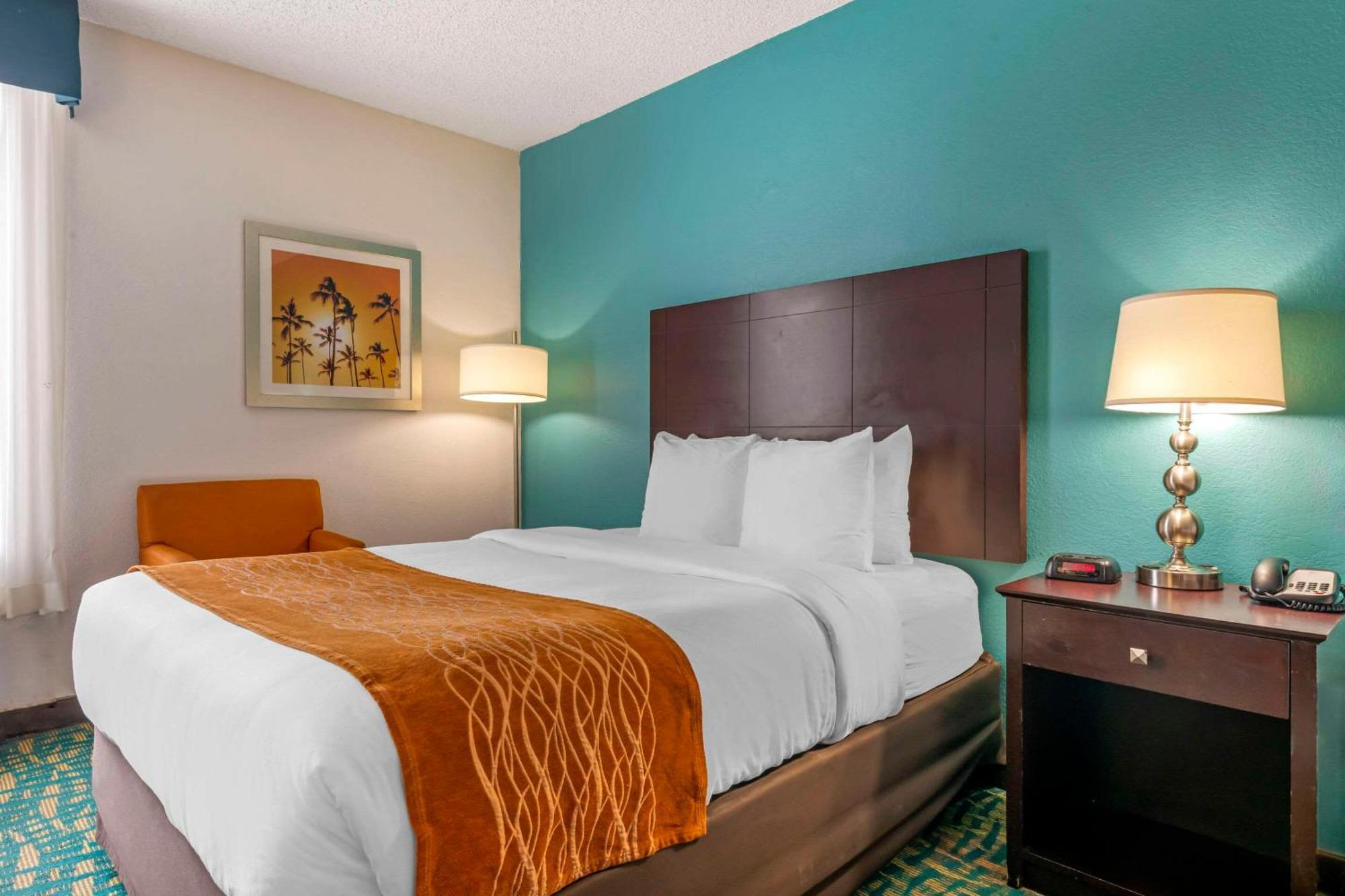 Comfort Inn & Suites Fort Lauderdale West Turnpike Lauderdale Lakes Екстер'єр фото