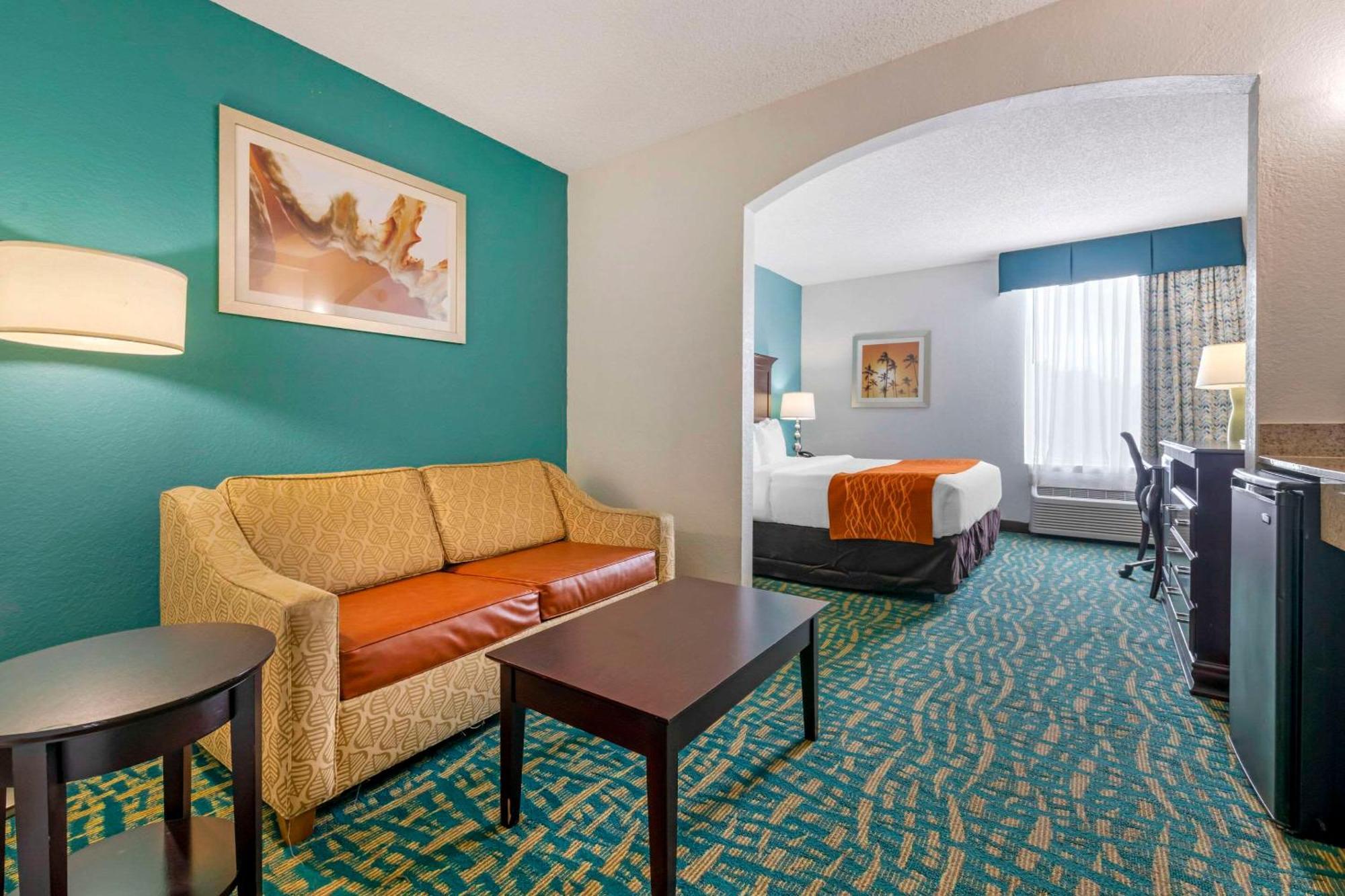 Comfort Inn & Suites Fort Lauderdale West Turnpike Lauderdale Lakes Екстер'єр фото